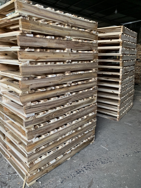 Pallet gỗ - Pallet Gỗ ý Khang - Công Ty TNHH Sản Xuất Gỗ ý Khang